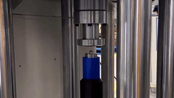 客戶生產(chǎn)現(xiàn)場的電機軸裝配_軸承壓裝04.gif